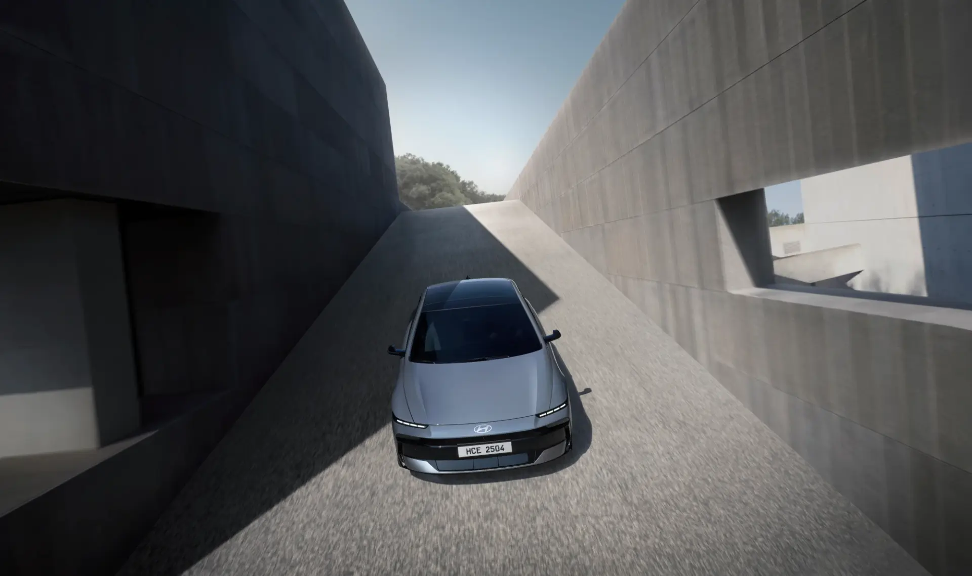 Scroll-based section image