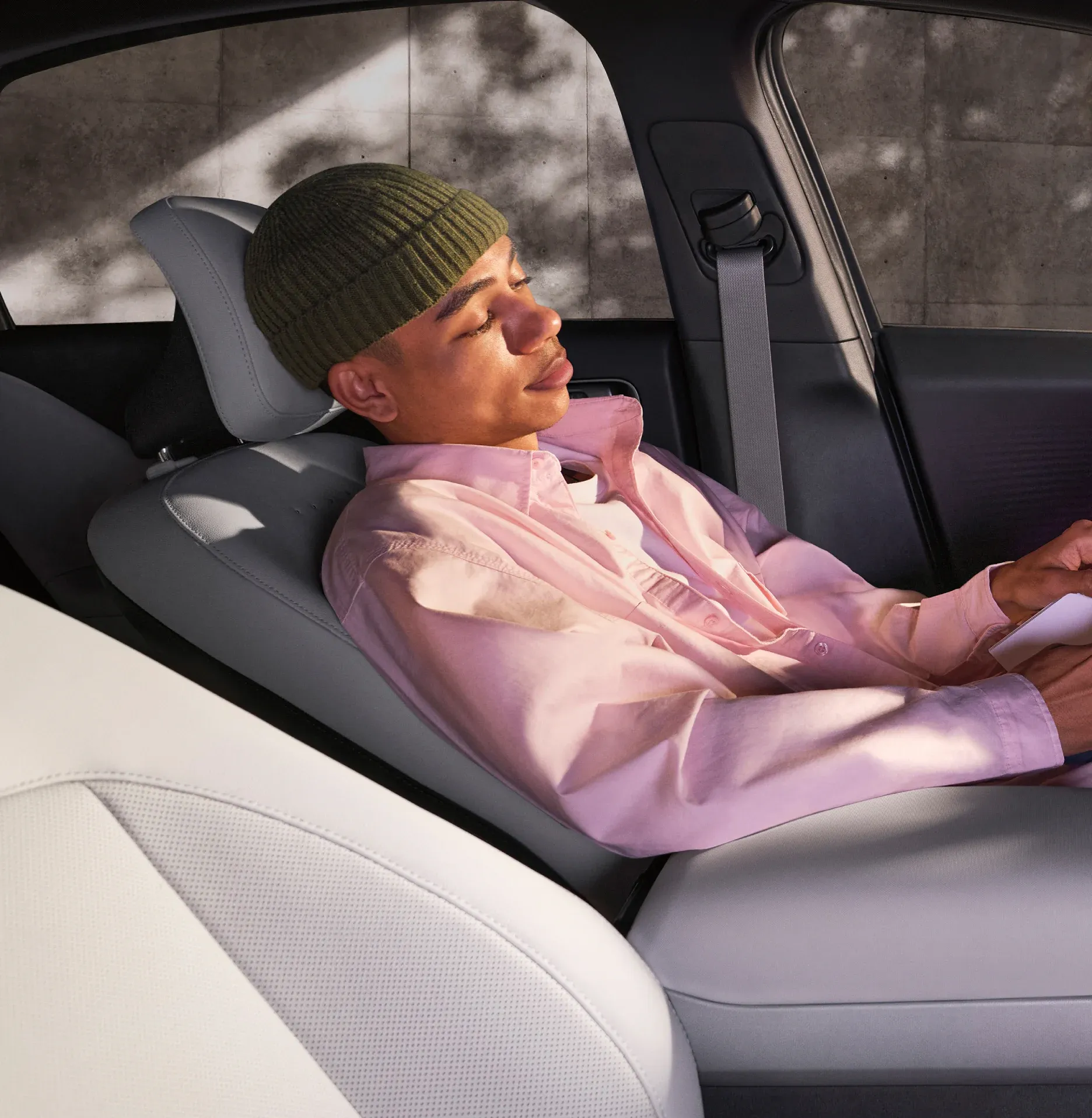 1st-Row Relaxation Comfort Seats