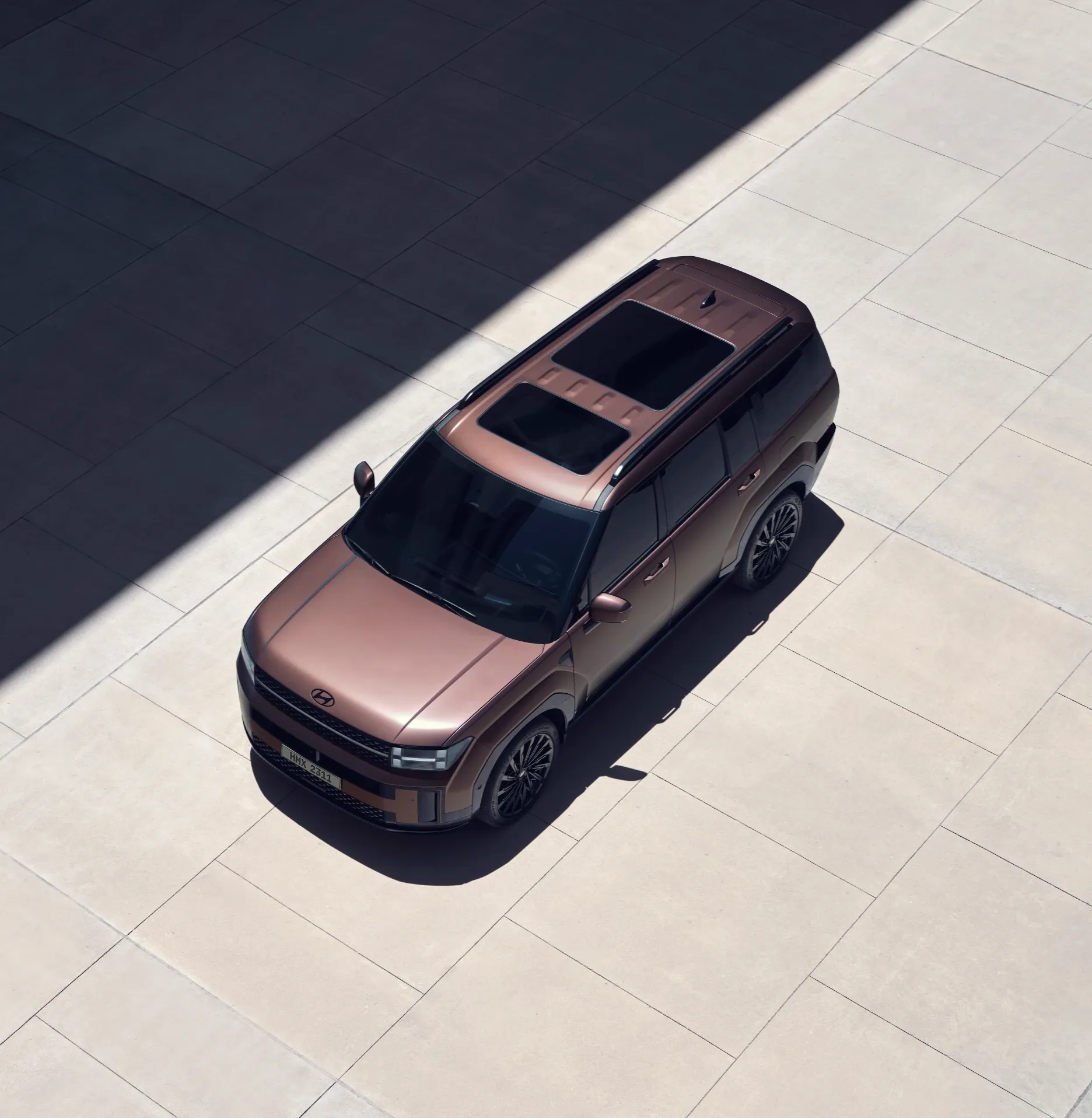 Bold Design, Balanced Presence