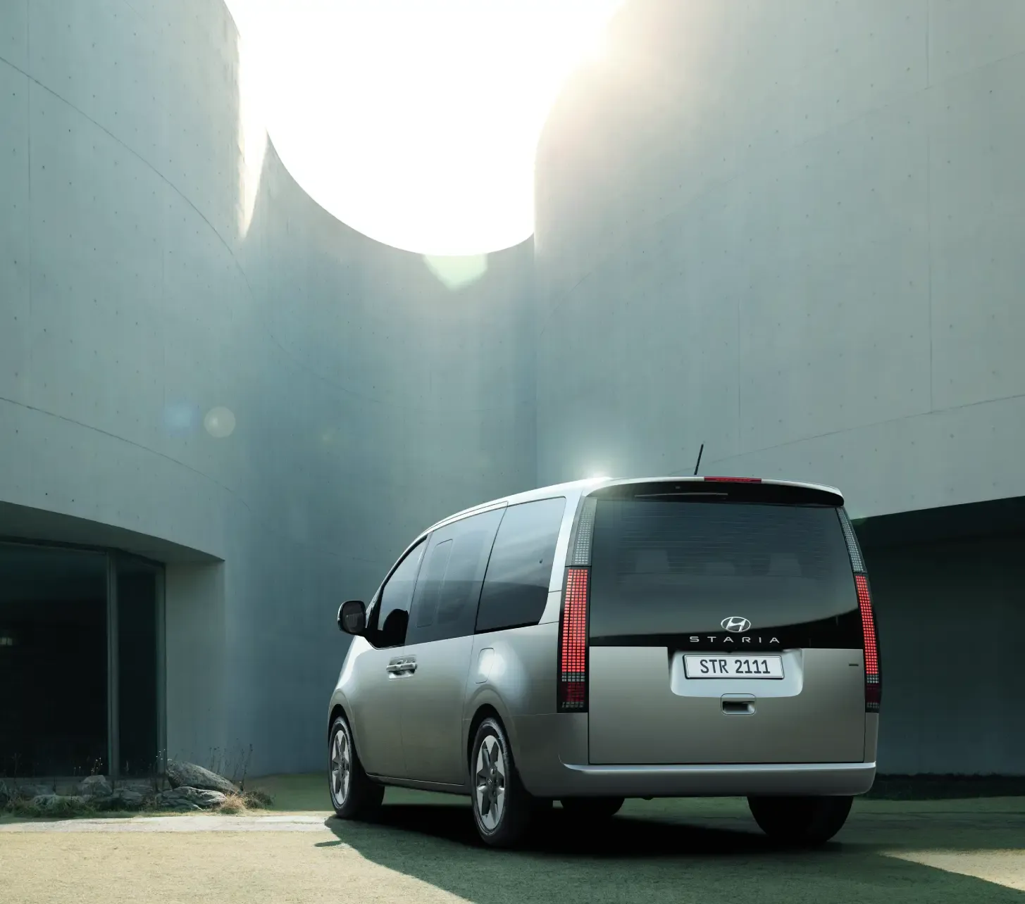 تصميم خلفي بإضاءة مستقبلية